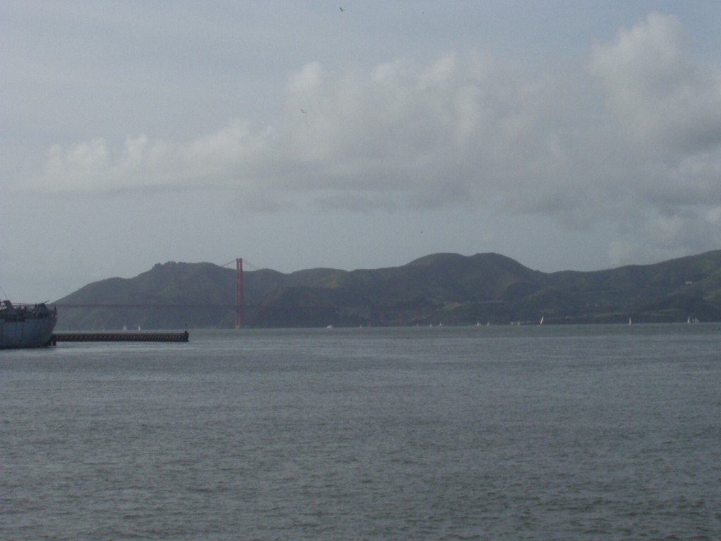 En liten skymt av Golden Gate